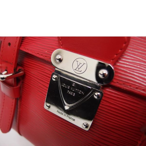 22408 11 Louis Vuitton Segur MM Epi Shoulder Bag Castilian Red