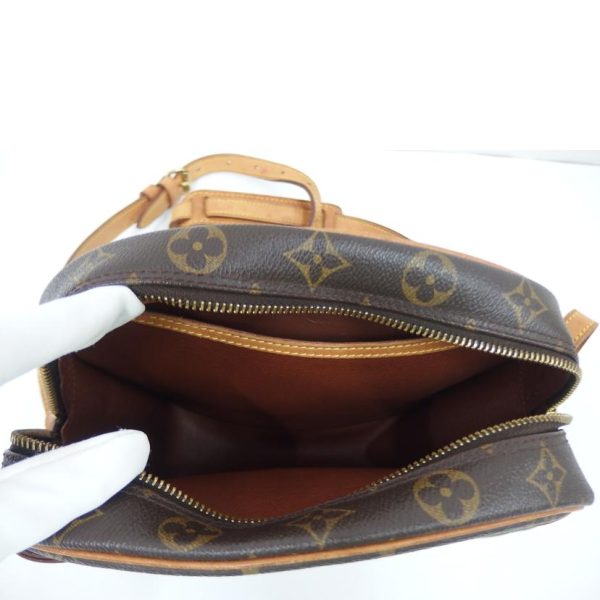 22725 3 Louis Vuitton Blowis Bag Monogram