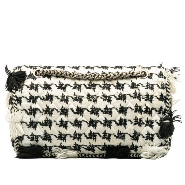 228 39918 3 CHANEL Matelasse Fringe Tweed Chain Shoulder Bag White Black Canvas