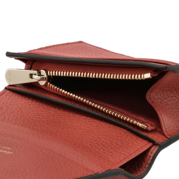 22d51400010500 6 Ferragamo Gancini Bifold Wallet Red