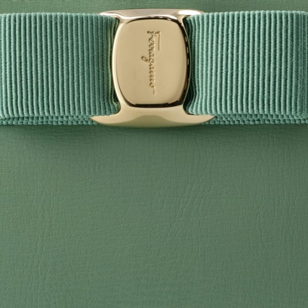 22e00900550503 3 Ferragamo New Vara Ribbon Bifold Mini Wallet Green