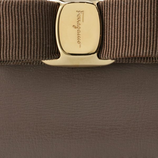 22e01000550482 3 FERRAGAMO card case VARA wallet