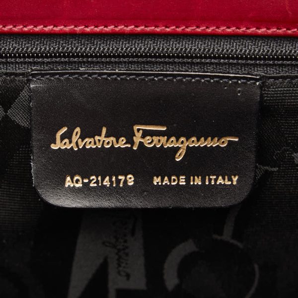 230 46744 8 Salvatore Ferragamo Vara Ribbon Shoulder Bag Red Gold Leather