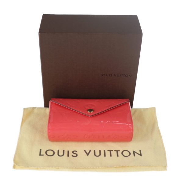 2303043007010 9 Louis Vuitton Lucy Pouch Vernis Rose Rich Pink