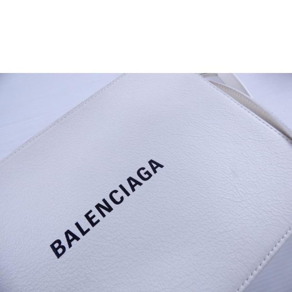 23061 6 Balenciaga Everyday Camera Bag Black