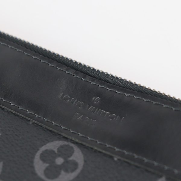 2308033010064 6 Louis Vuitton Discovery Bag Noir Black