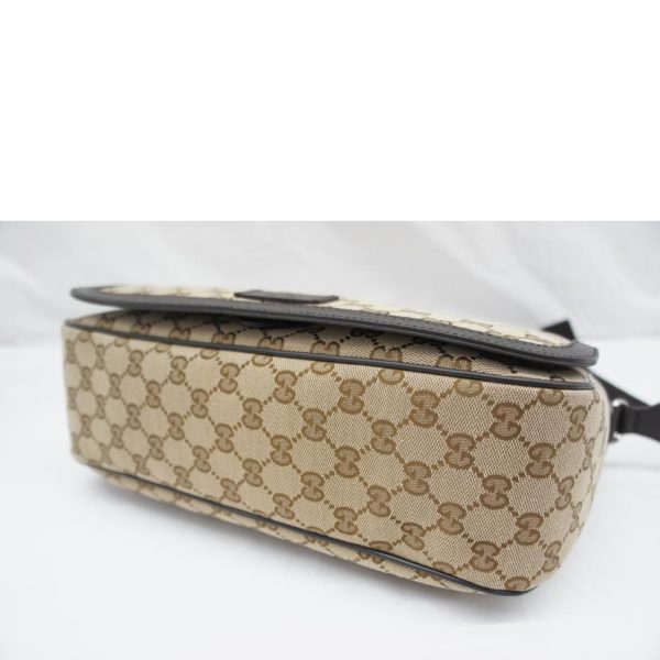 23141 3 Gucci GG Canvas Messenger Bag Beige