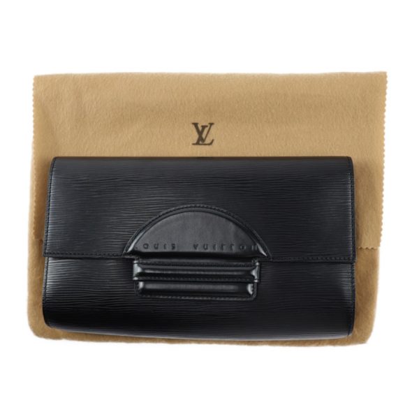 2318123007110 9 Louis Vuitton Chaillot Clutch Bag Leather Black