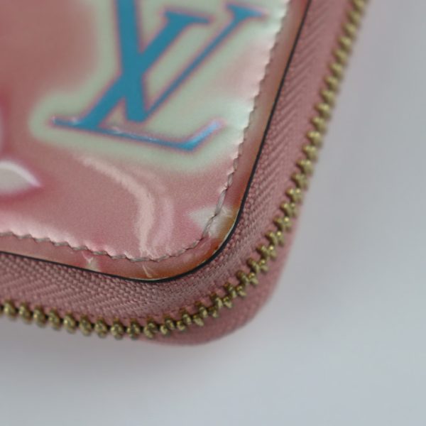 2326063008099 4 Louis Vuitton Long Wallet Vernis Light Pink Neon