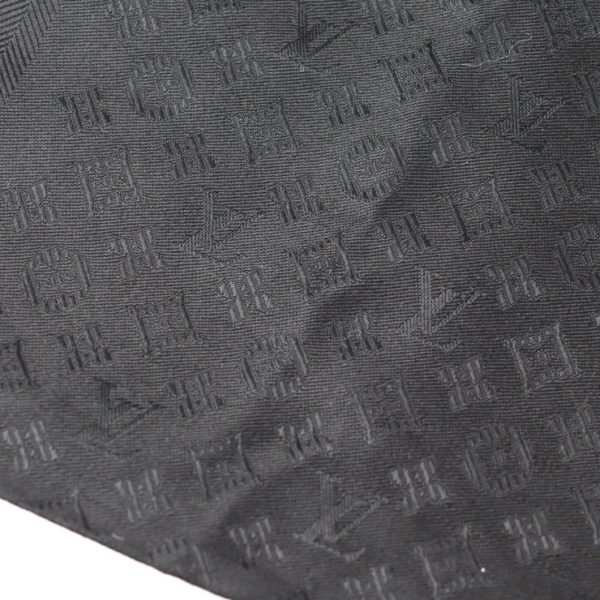 2326103007203 4 Louis Vuitton Evermore Shawl Black Monogram