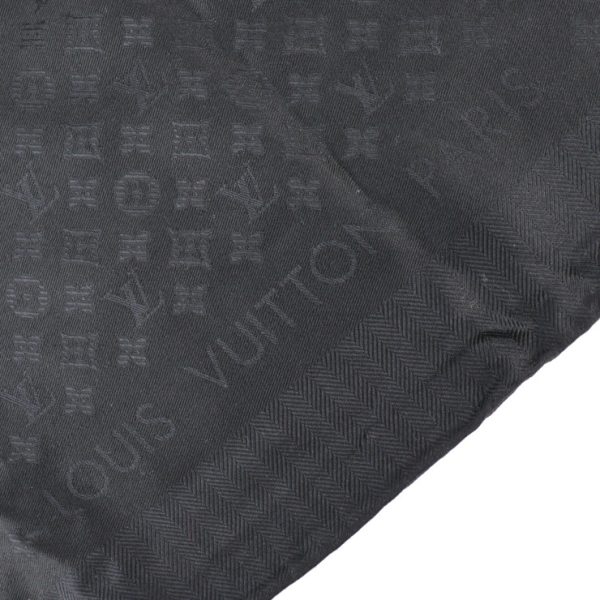 2326103007203 5 Louis Vuitton Evermore Shawl Black Monogram