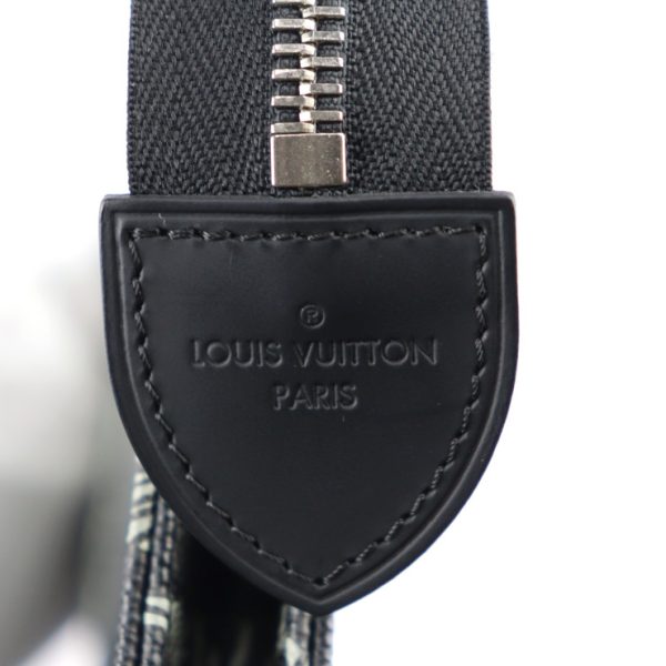 2326103010175 9 Louis Vuitton Pochette Bag Black Gray