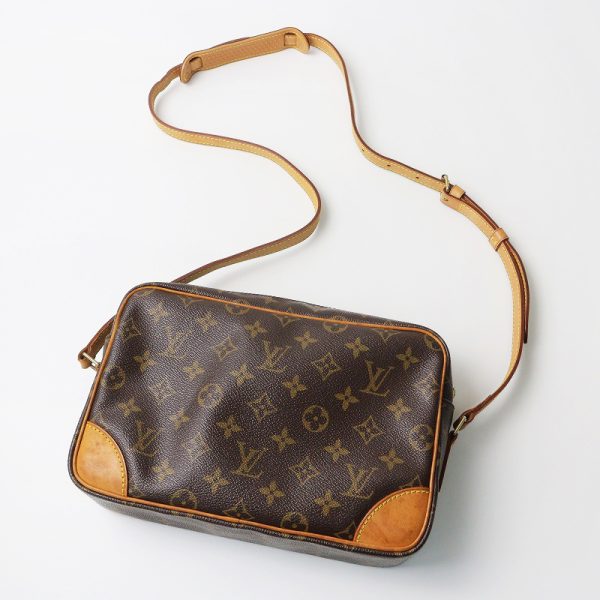 240312hh 41 2 Louis Vuitton Trocadero 27 Monogram Canvas Shoulder Bag Brown