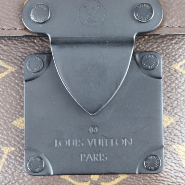 2404043007018 7 Louis Vuitton S Lock Wearable Wallet Brown Black