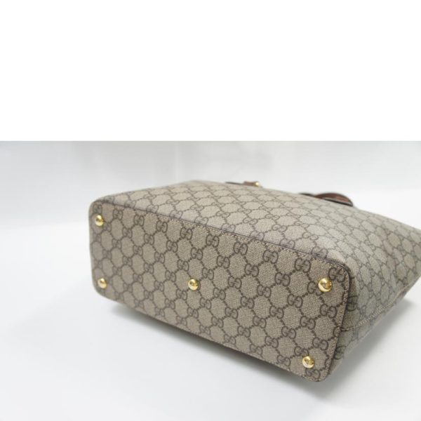 24135 3 Gucci GG Supreme Tote Bag Beige