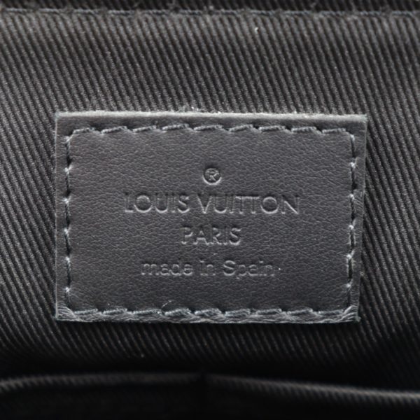 2418033007122 10 Louis Vuitton Messenger LV Aerogram Shoulder Black