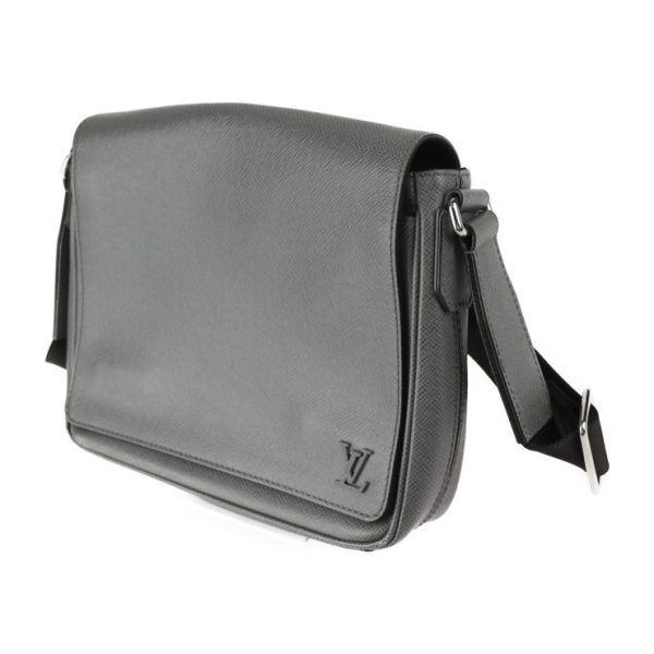 2429013007128 2 Louis Vuitton District PM Messenger Bag Gray