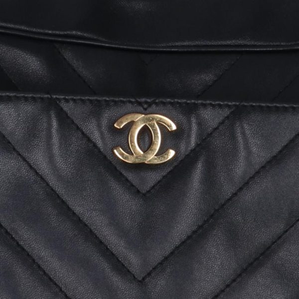 24514 7 Chanel V Stitch Matelasse Handbag Bag Black