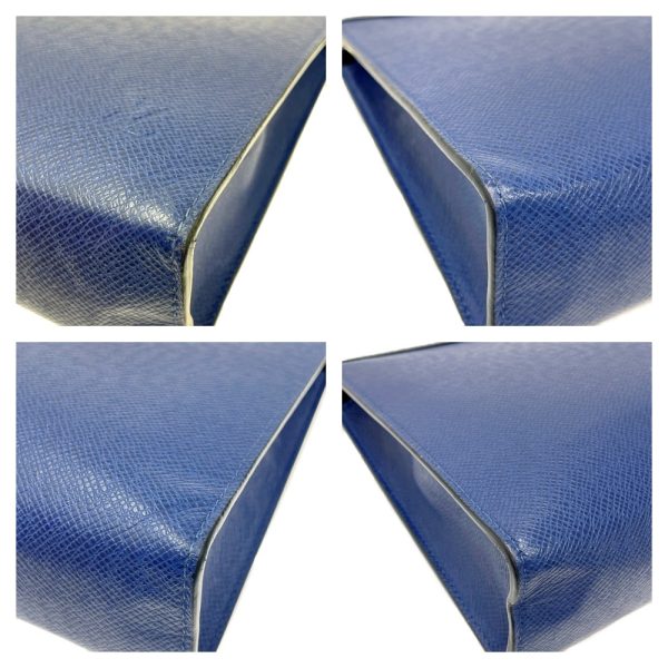 271980 6 LOUIS VUITTON Taiga Pochette Voyage MM Blue