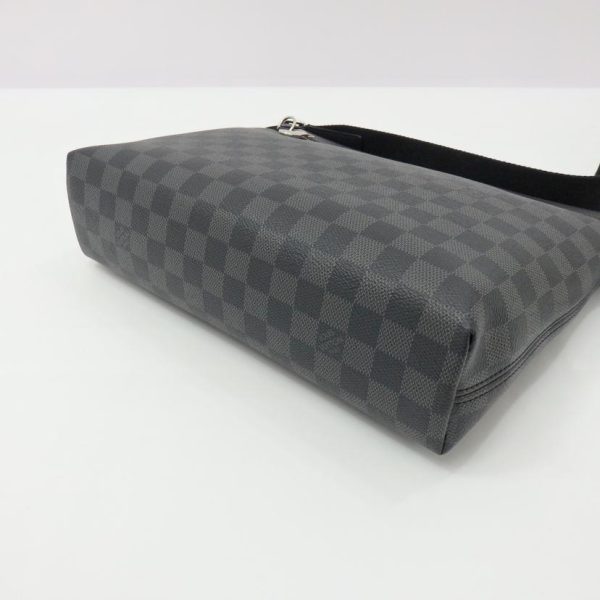 29030 3 Louis Vuitton Mick PM Bag Damier Graphite