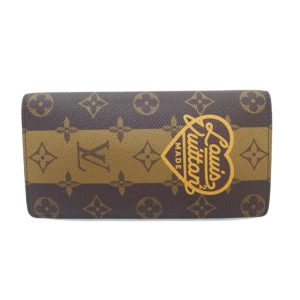 29656 1 Gucci Lovely Shimaline Long Wallet White