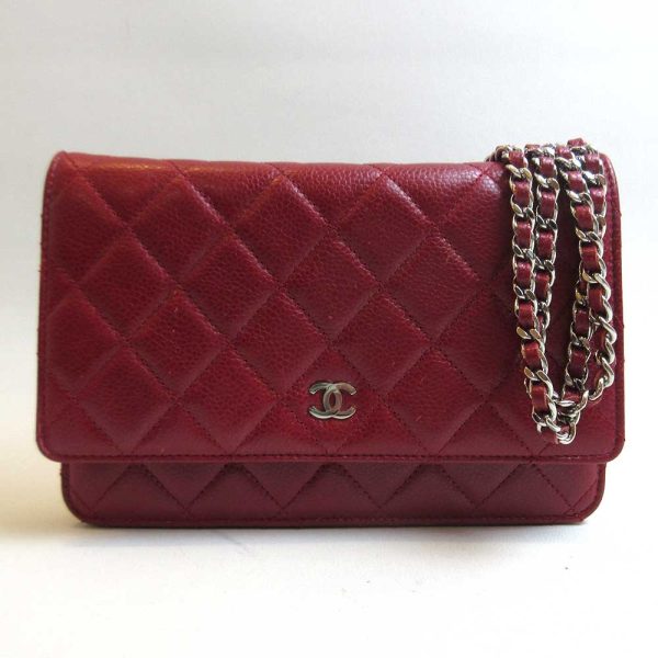 3 cha230120 1u Chanel Caviar Skin Chain Wallet Red