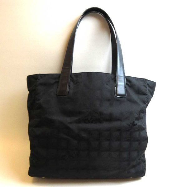 3 cha230309 1u 01 Chanel New Travel Line Tote GM Black