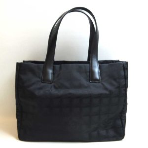 3 cha230713 1u Louis Vuitton Cabas Mezzo Tote Bag