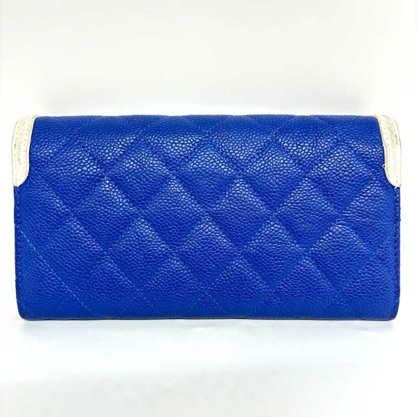 3 cha240627 1 01 Chanel Long Wallet CC Filigree Caviar Skin Blue