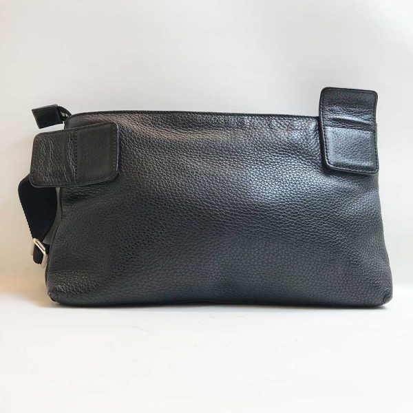 3 gu230914 1m 01 Gucci Body Bag Pouch Soho Interlocking G Black