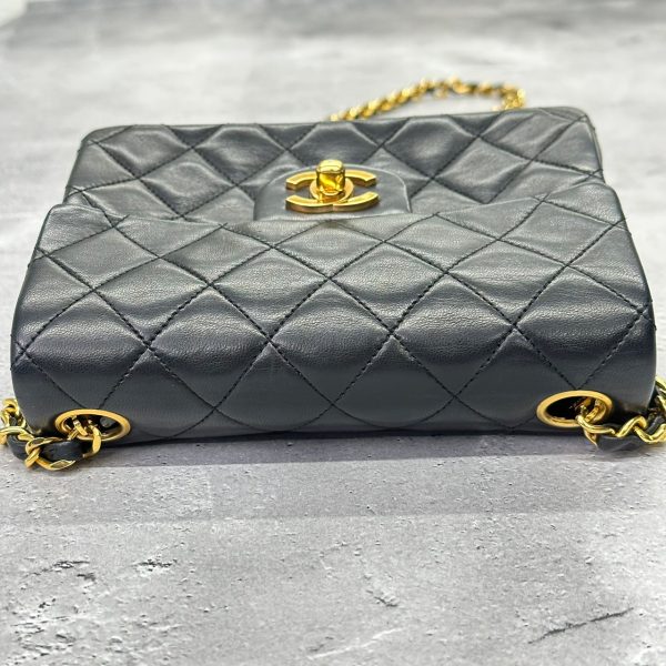 301 12 Chanel Mini Matelasse Lambskin Shoulder Bag Black