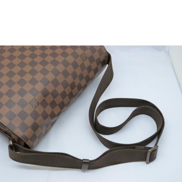 30256 4 Louis Vuitton District PM Bag Damier