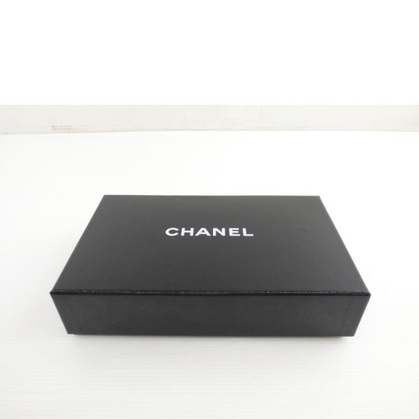 30859 8 Chanel Enamel Round Zipper Wallet Black