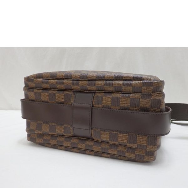 30920 3 Louis Vuitton Naviglio Crossbody Bag Damier