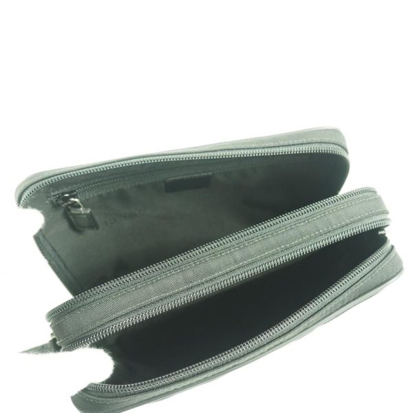 31699 5 GUCCI Nylon Clutch Bag Silver Metal Fittings Black