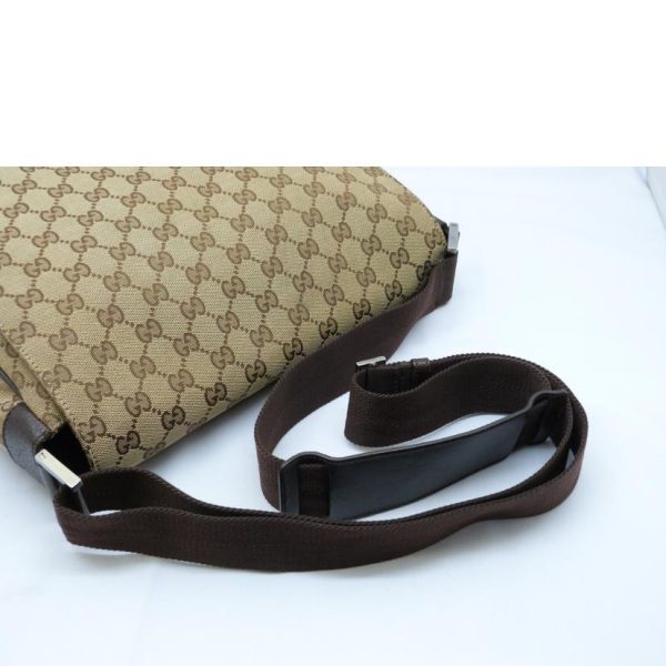 32854 4 Gucci GG Canvas Messenger Bag Beige