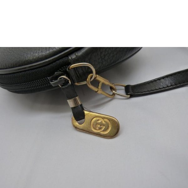 33905 9 Gucci Leather Shoulder Bag Black