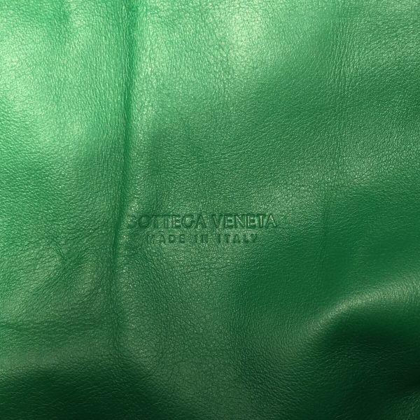 34583820 7 Bottega Veneta The Chain Pouch Green Calf Shoulder Bag