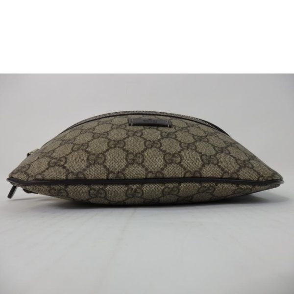 35704 4 Gucci GG Supreme Body Bag