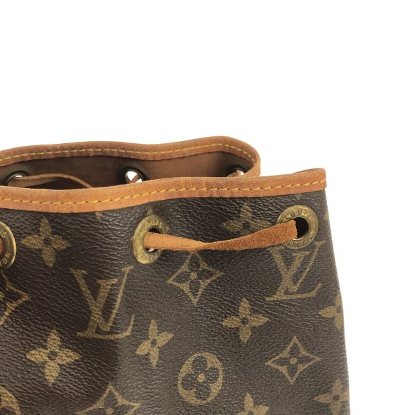 36364605 11 Louis Vuitton Noe Monogram Canvas Shoulder Bag Brown