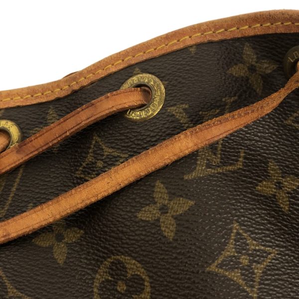 36364605 13 Louis Vuitton Noe Monogram Canvas Shoulder Bag Brown