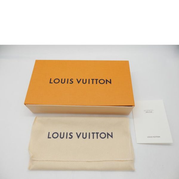 36612 6 Louis Vuitton Taiga Vertical Wallet Blue Marine