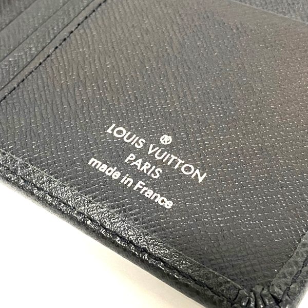 36901261 5 Louis Vuitton Portefeuille Blazer Taiga Leather Long Wallet Noir