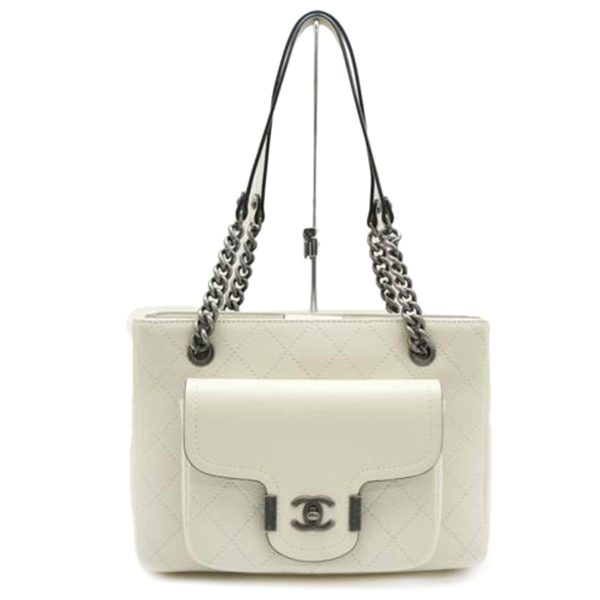 37019 1 CHANEL Matelasse Soft Caviar Chain Tote White