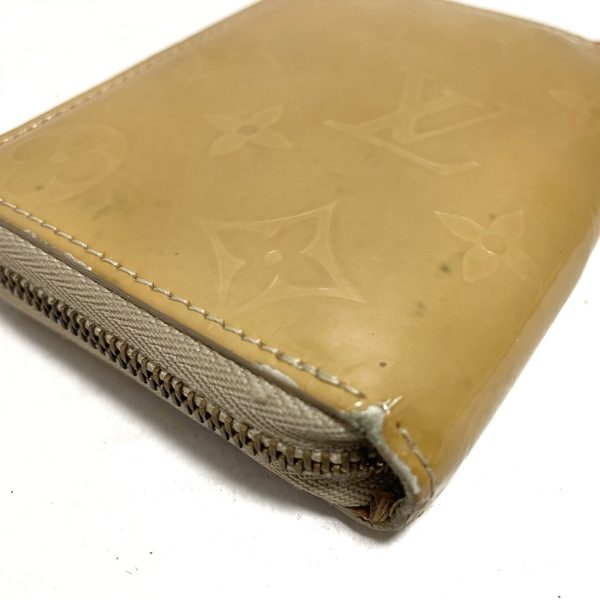 37090746 9 Louis Vuitton Bloom Leather Patent Bifold Wallet Beige