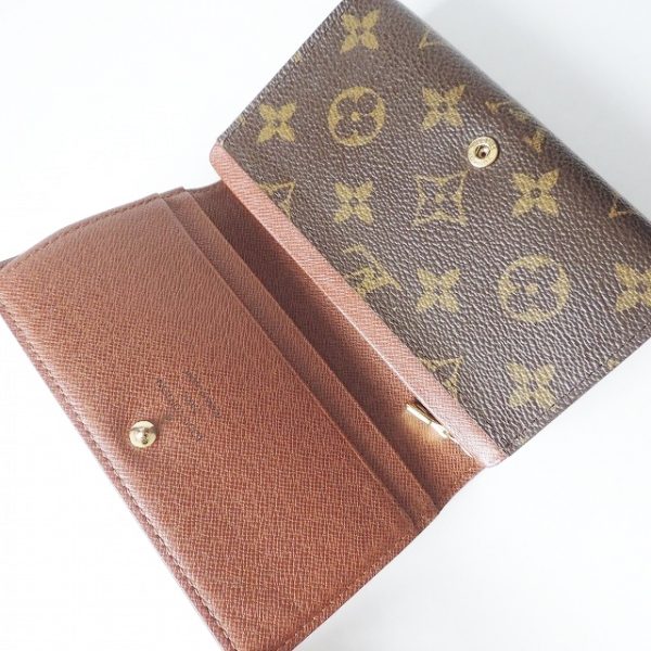 37109056 3 Louis Vuitton Portefeuille Tresor Canvas Monogram Bifold Wallet Brown