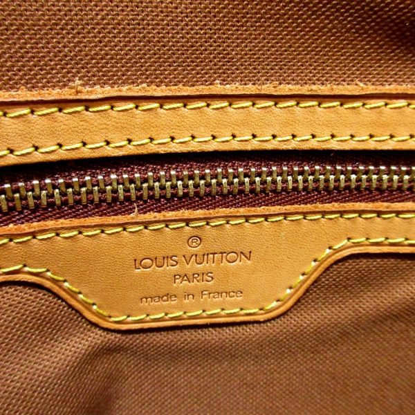 37140314 7 Louis Vuitton Hippo Piano Canvas Monogram Shoulder Bag Brown