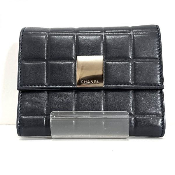 37168428 1 Chanel Chocolate Bar Trifold Wallet Lambskin Black