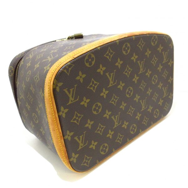 37194382 4 Louis Vuitton Nice Canvas Monogram Vanity Bag Brown