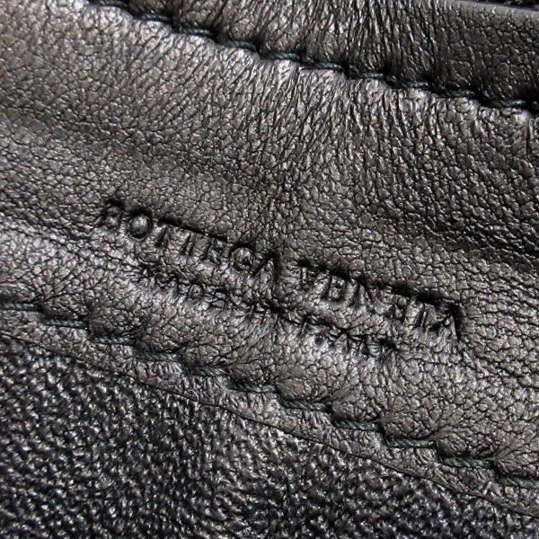 37214140 5 Bottega Veneta Round Zipper Wallet Black Crocodile